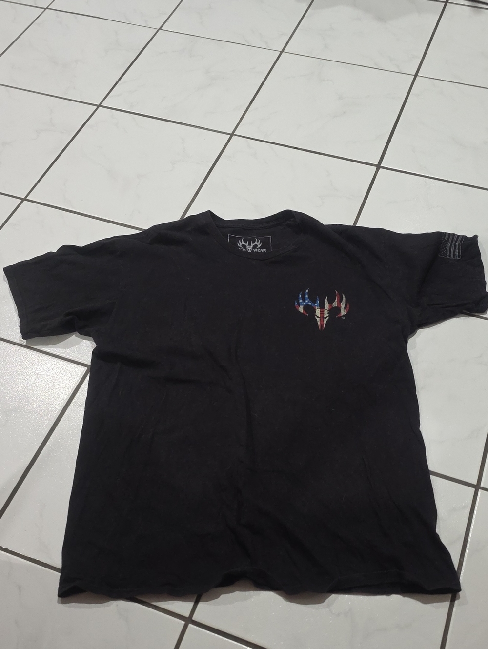Black Men's Short-Sleeve Tee with Patriotic Antler Logo